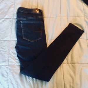 American Eagle Dark Hi-Rise Jeggings (Size 6)